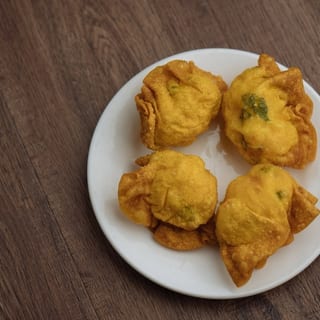 Fried Mayonnaise Shrimp Dumpling (4) *weekend only*