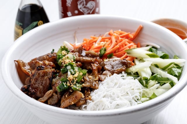 Bún Thịt Nướng.