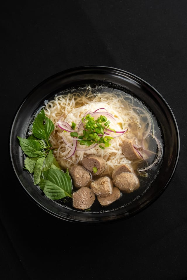 Phở Bò Viên/Pho with Meat Balls.
